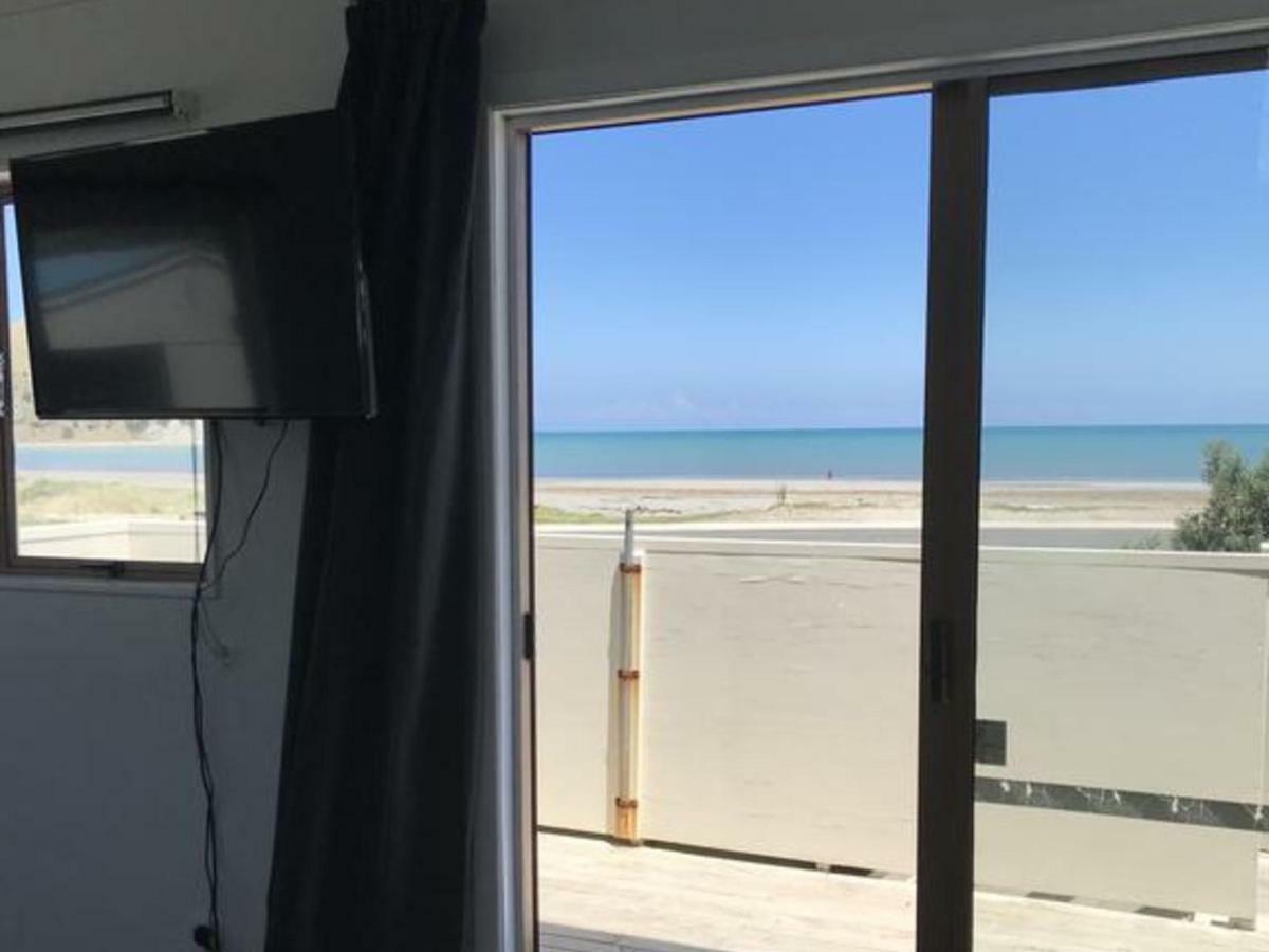 Mahia Motel And Holiday Park Екстериор снимка