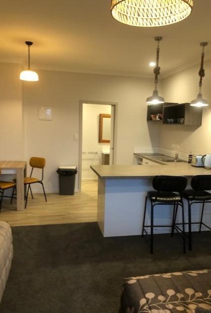 Mahia Motel And Holiday Park Екстериор снимка